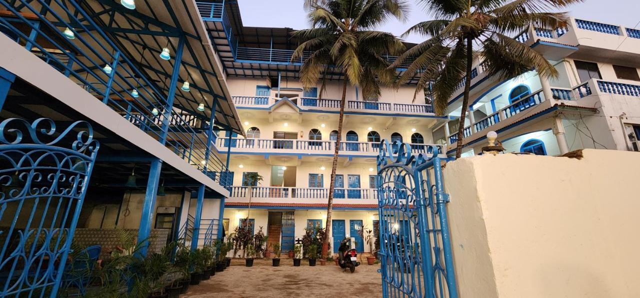 Mandrem Retreat Beach Resort กัวเก่า ภายนอก รูปภาพ