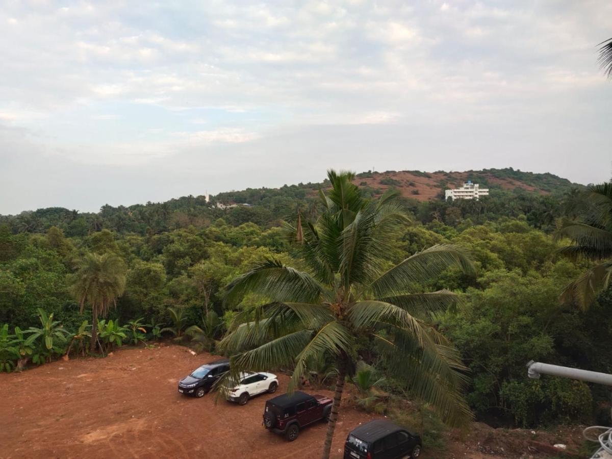 Mandrem Retreat Beach Resort กัวเก่า ภายนอก รูปภาพ