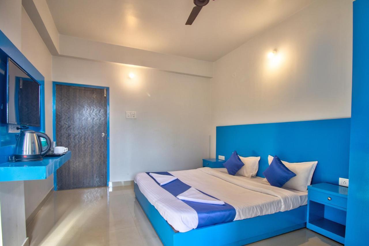 Mandrem Retreat Beach Resort กัวเก่า ภายนอก รูปภาพ