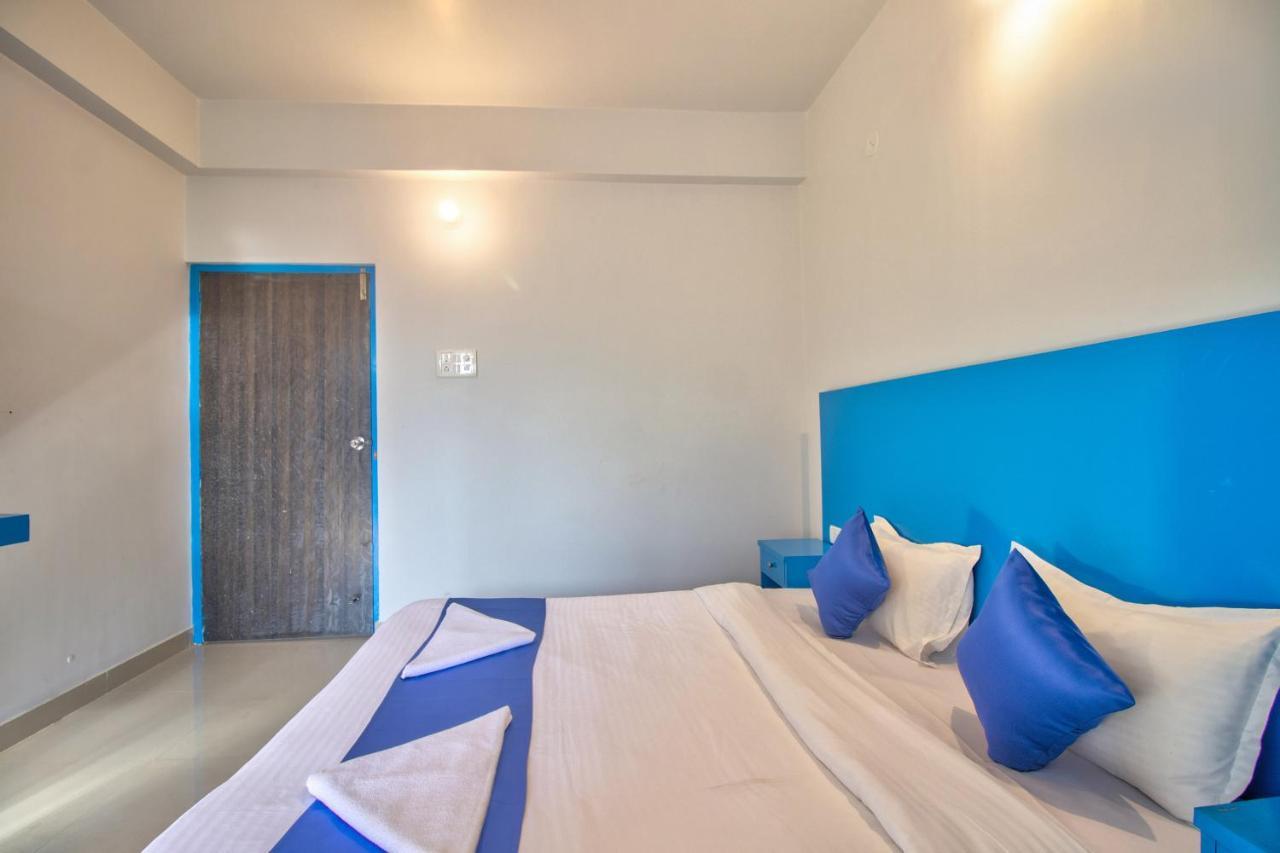Mandrem Retreat Beach Resort กัวเก่า ภายนอก รูปภาพ