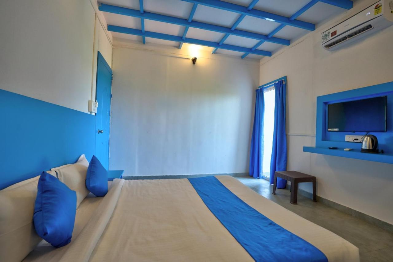 Mandrem Retreat Beach Resort กัวเก่า ภายนอก รูปภาพ